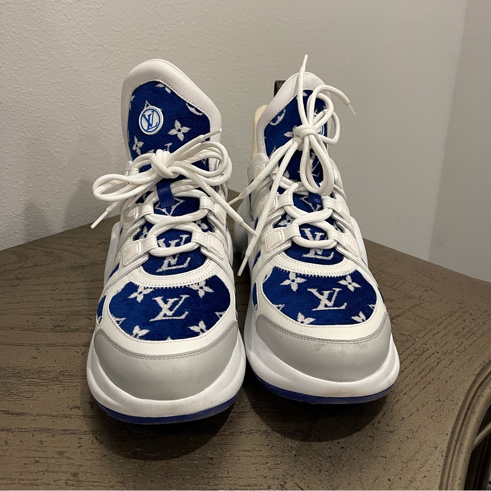 Women Louis Vuitton Size 42